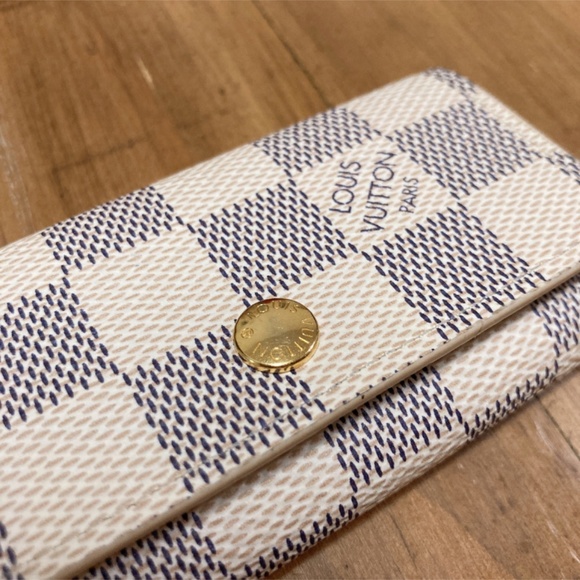 Louis Vuitton N60386  4 KEY HOLDER - Picture 8 of 10